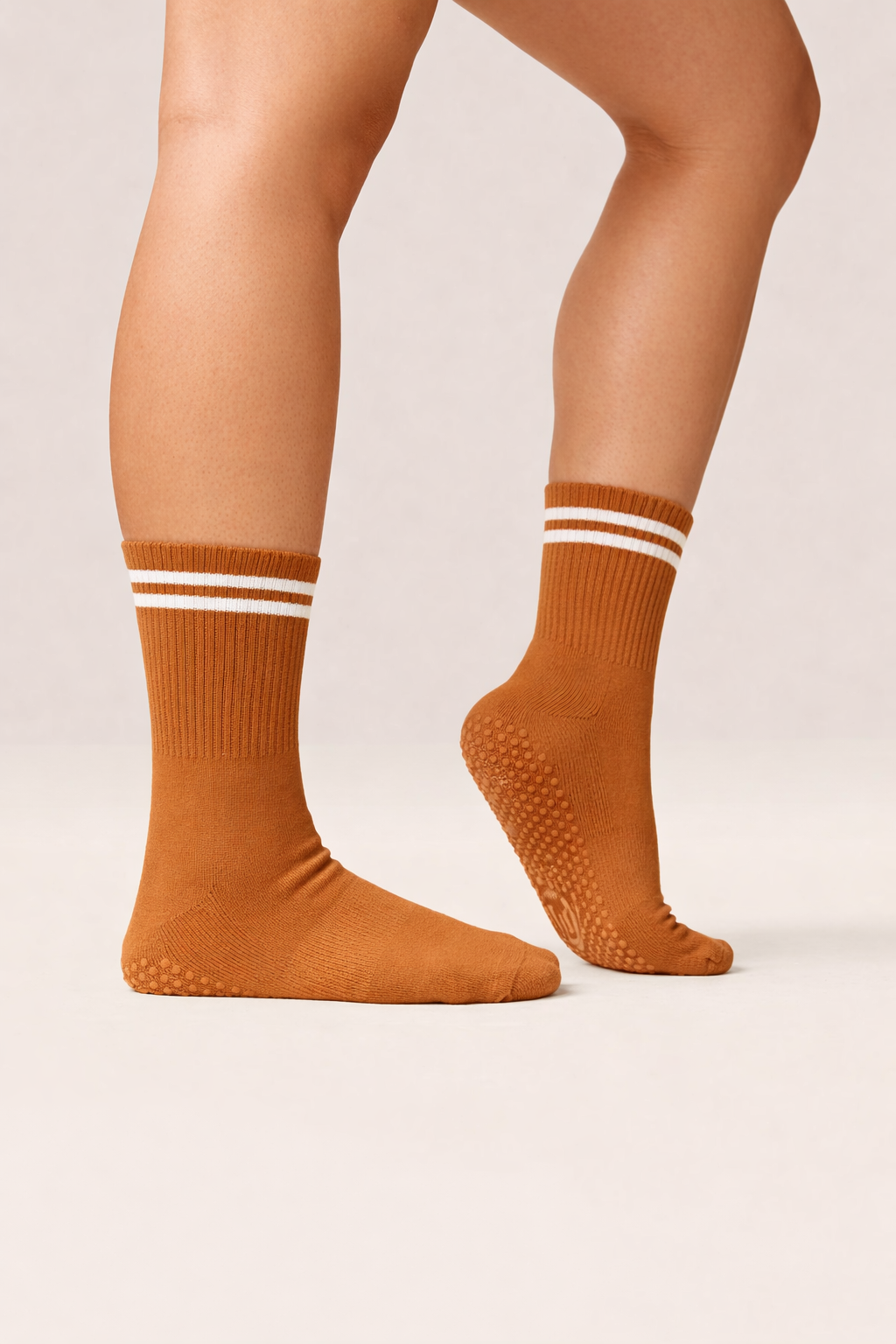 Alivra Pilates Grip Socks  - Toffee